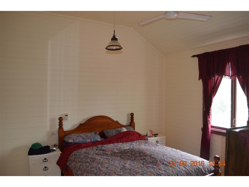 19 Lockhart Street, Adelong NSW 2729