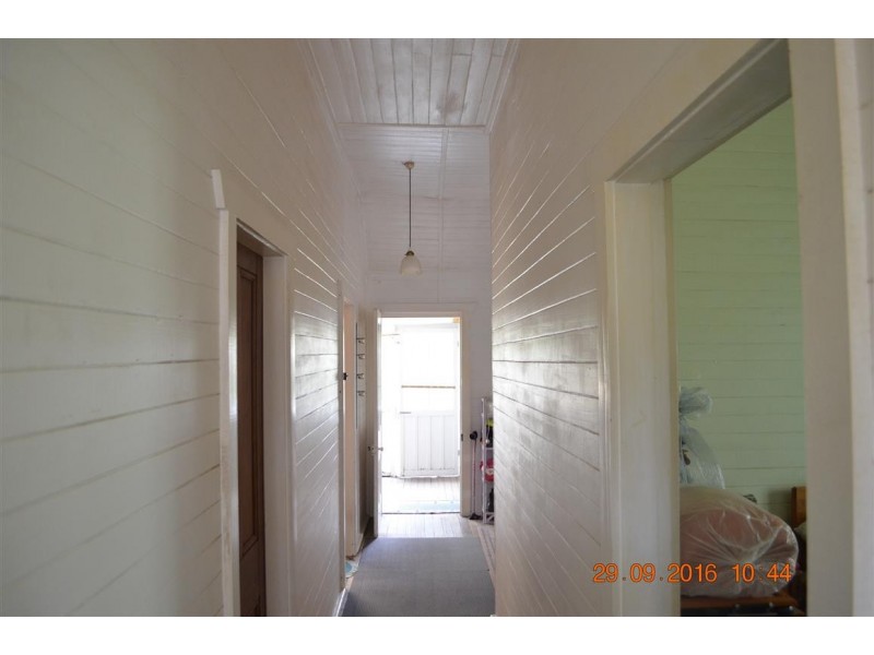 19 Lockhart Street, Adelong NSW 2729