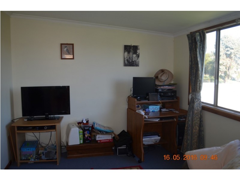 2 Gundagai Street, Adelong NSW 2729