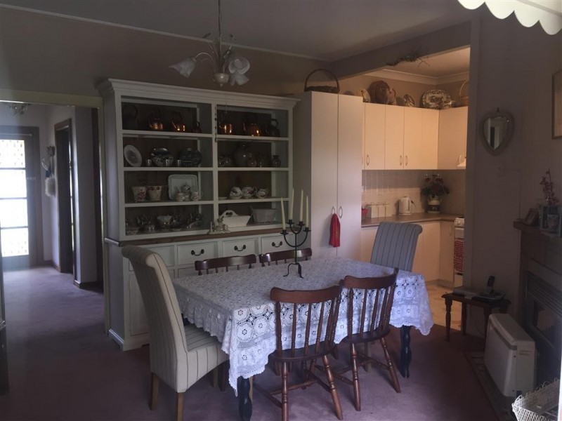 10 Batlow Avenue, Batlow NSW 2730
