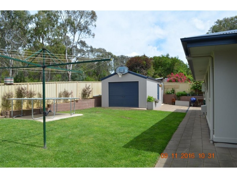 15 Harris Street, Tumut NSW 2720