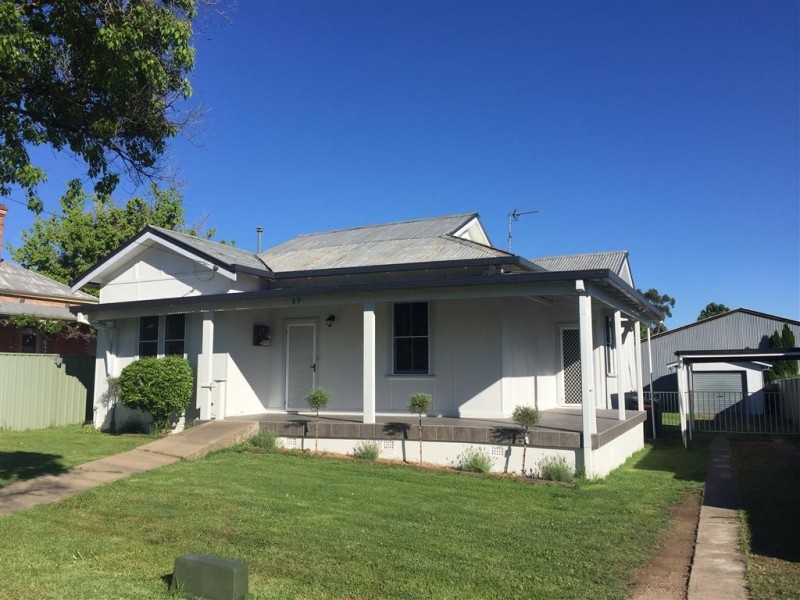 57 Merivale Street, Tumut NSW 2720