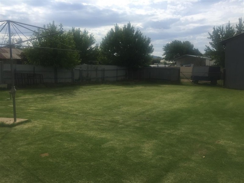 57 Merivale Street, Tumut NSW 2720