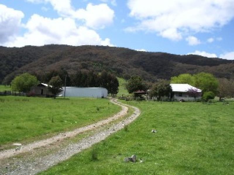 783 East Gilmore Road, Tumut NSW 2720