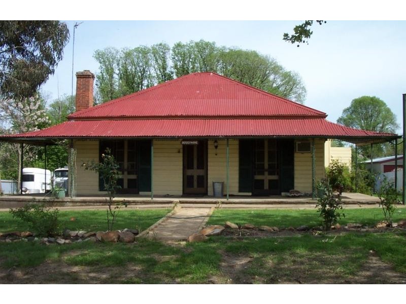 62 Selwyn Street, Adelong NSW 2729