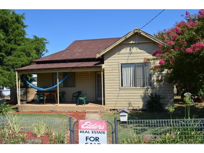 24 Sydney Street, Tumut NSW 2720