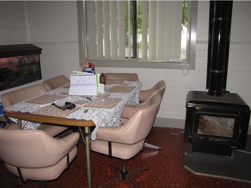 24 Sydney Street, Tumut NSW 2720