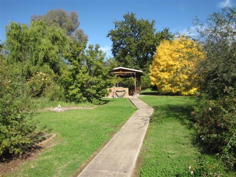 7-9 River Street, Tumut NSW 2720