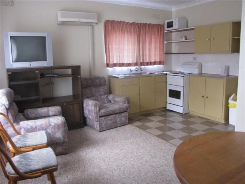 7-9 River Street, Tumut NSW 2720