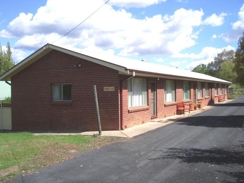 Unit 2/7-9 River Street, Tumut NSW 2720