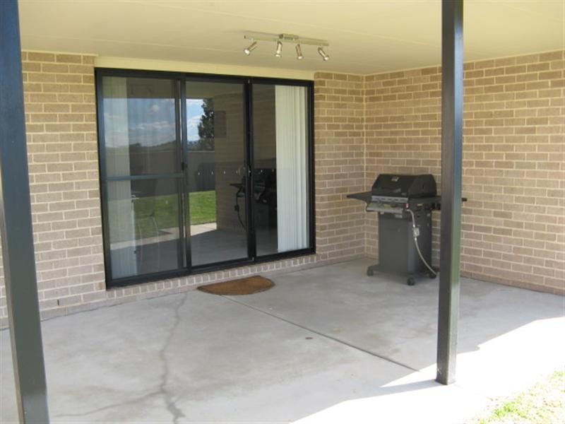12 Murphy Place, Tumut NSW 2720