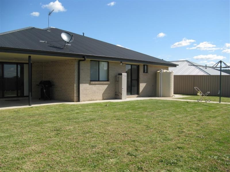12 Murphy Place, Tumut NSW 2720