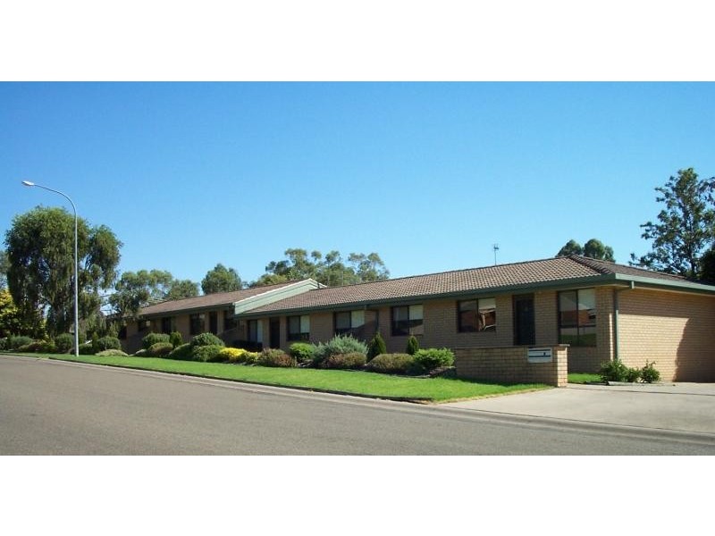 5/32 Bundara Crescent, Tumut NSW 2720