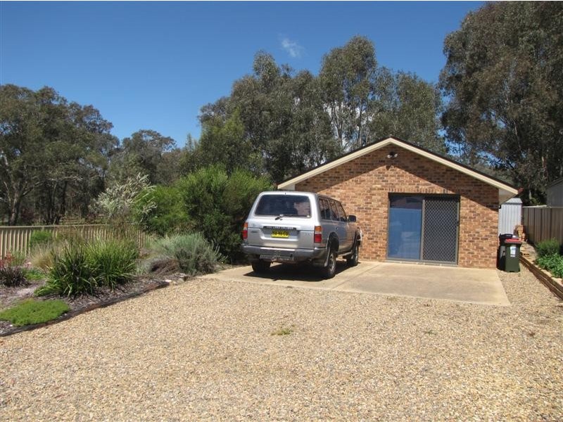 37 Harris Street, Tumut NSW 2720