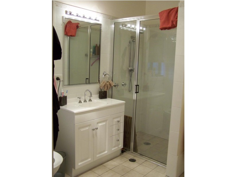 37 Clarke Street, Tumut NSW 2720