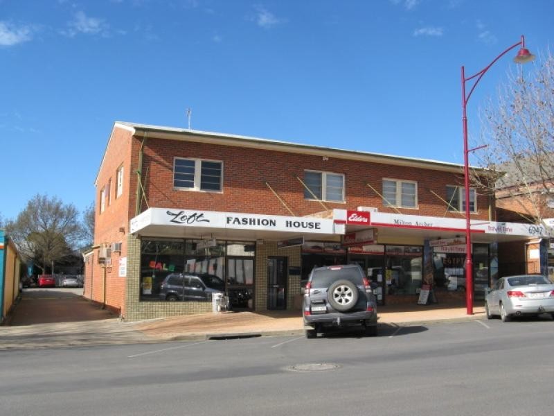 38 Russell Street, Tumut NSW 2720