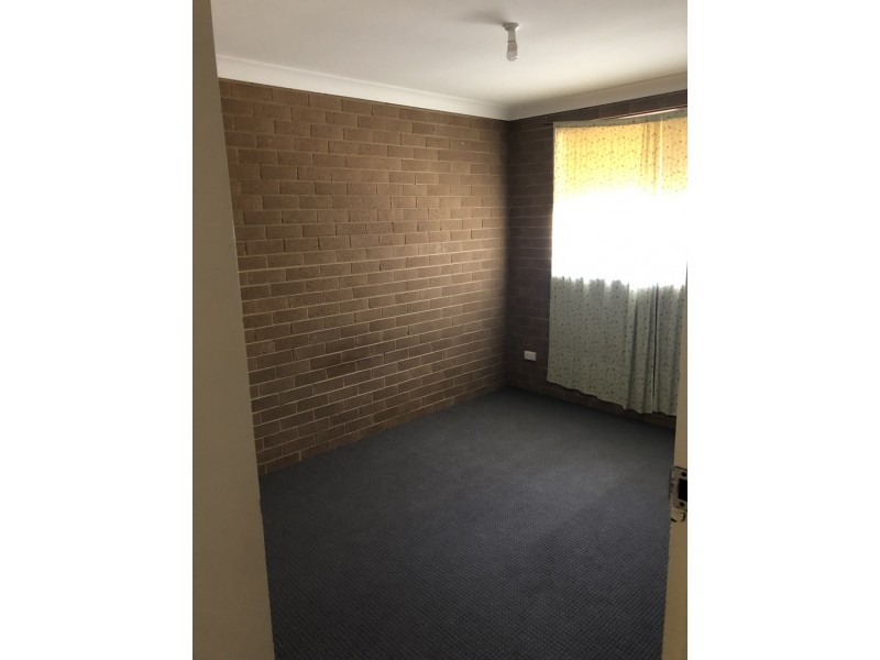 3/32 Bundara Cres, Tumut NSW 2720