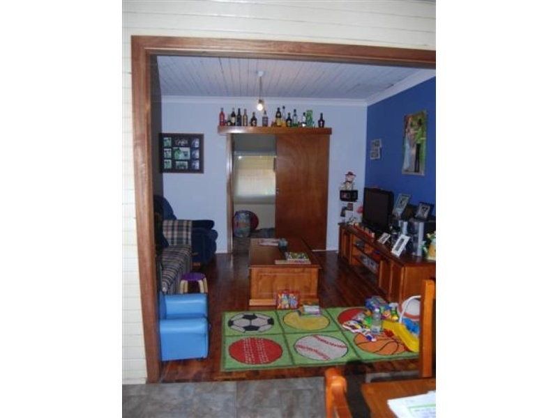 28 Bottlebrush Drive, Tumut NSW 2720