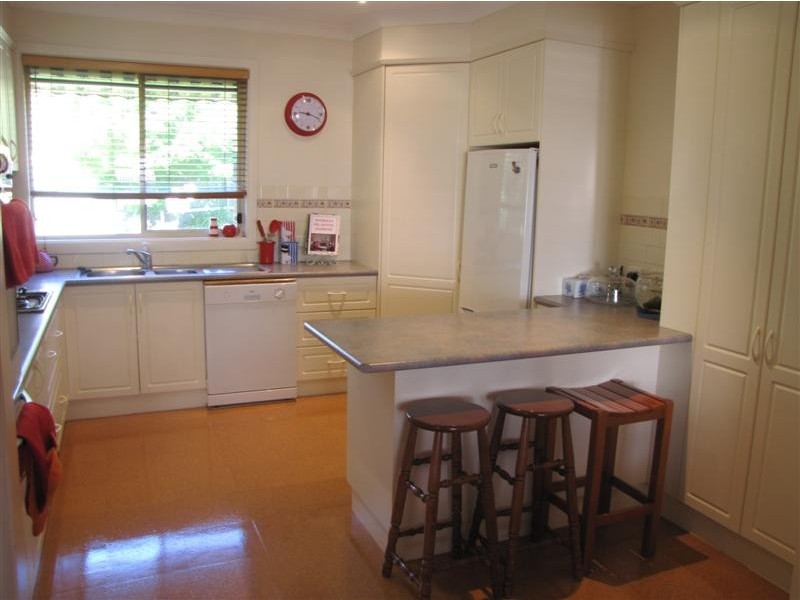 53 Carey Street, Tumut NSW 2720