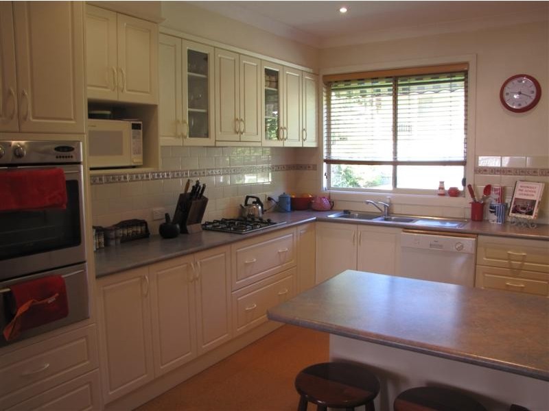 53 Carey Street, Tumut NSW 2720