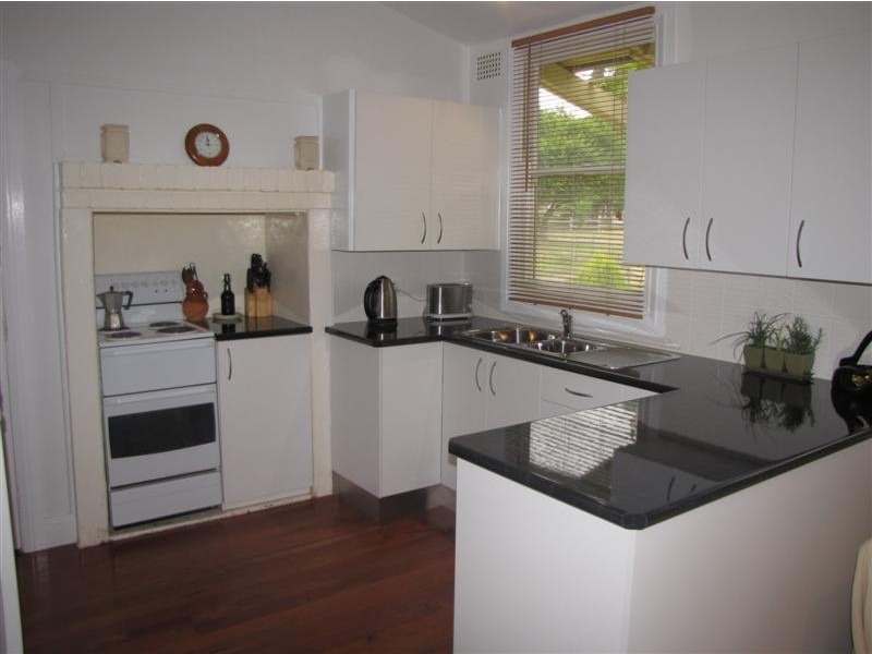 74 Lynch Street, Adelong NSW 2729