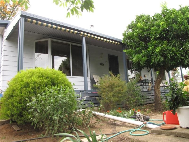 68 Camp Street, Adelong NSW 2729