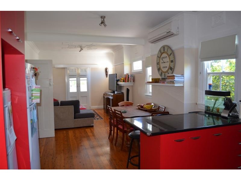 101 Russell Street, Tumut NSW 2720