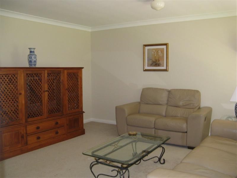 27 Lynch Street, Adelong NSW 2729