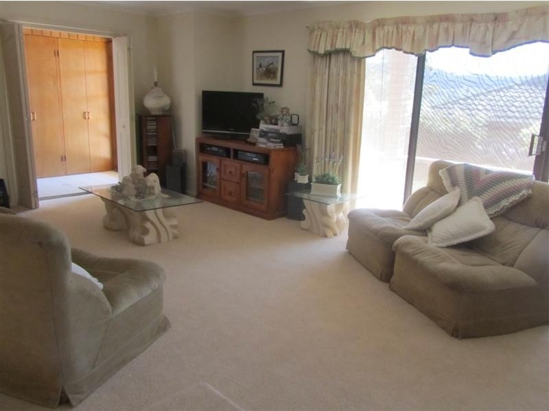 21  Lambie Street, Tumut NSW 2720