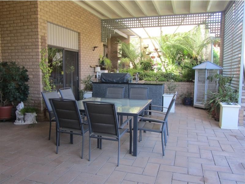 21  Lambie Street, Tumut NSW 2720