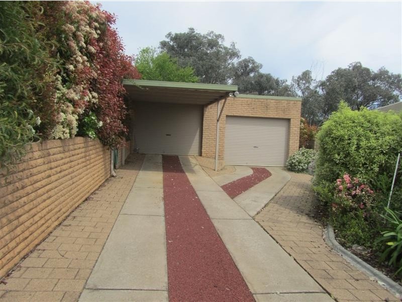 21  Lambie Street, Tumut NSW 2720