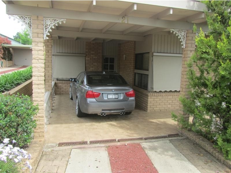 21  Lambie Street, Tumut NSW 2720