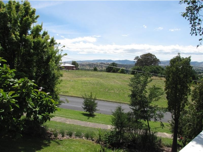 107 Lambie Street, Tumut NSW 2720