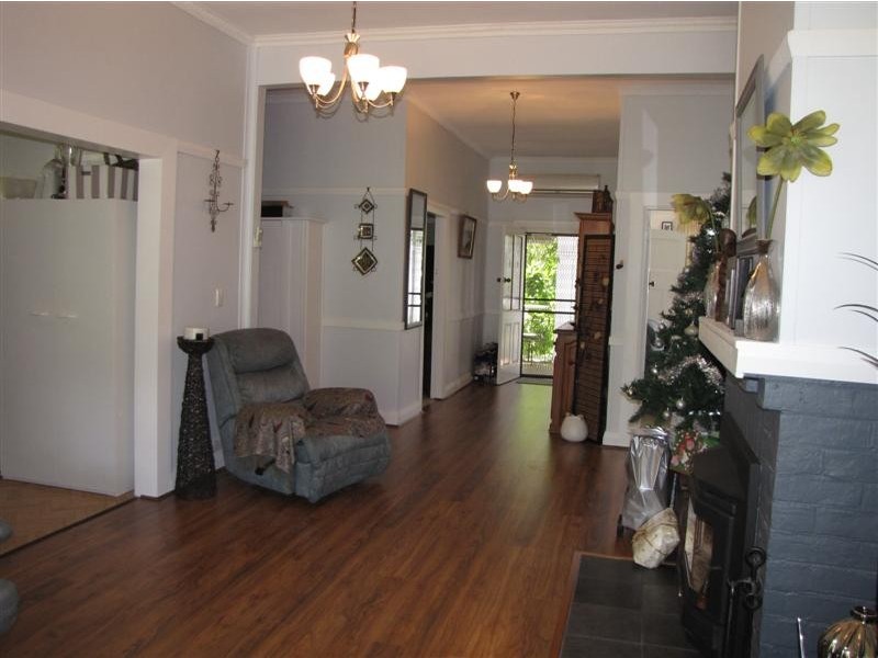 107 Lambie Street, Tumut NSW 2720