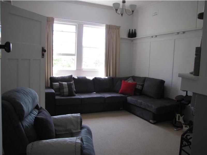 107 Lambie Street, Tumut NSW 2720