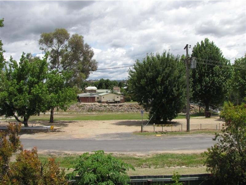 2 Victoria Hill Road, Adelong NSW 2729