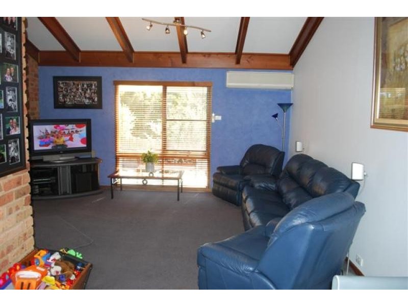 3 Bundarra Crescent, Tumut NSW 2720