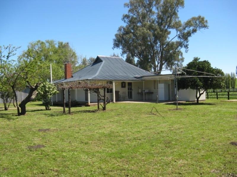 439 Little River Road, Tumut NSW 2720