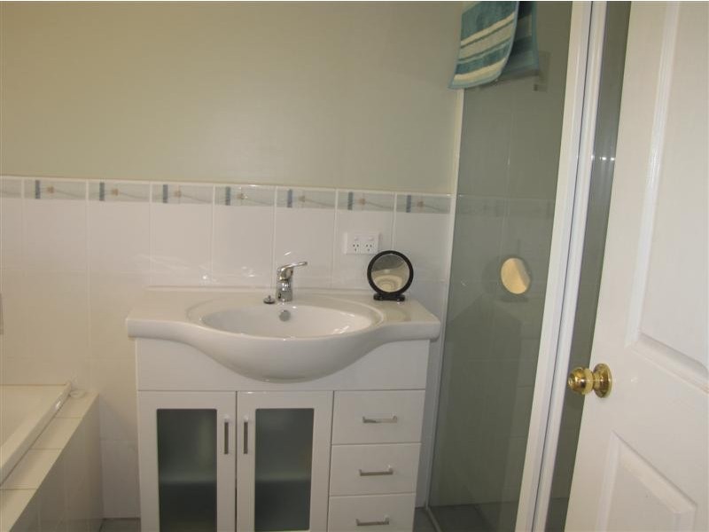 3/13 Grevillea Place, Tumut NSW 2720