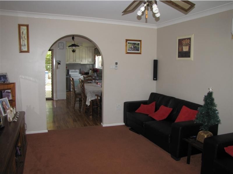 28 Howick Street, Tumut NSW 2720