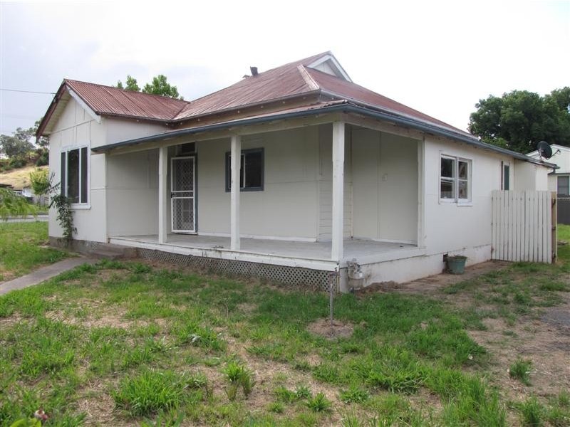 59 Herbert Street, Tumut NSW 2720