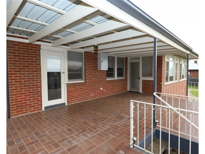 73 Lambie Street, Tumut NSW 2720