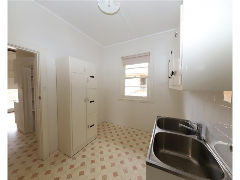 73 Lambie Street, Tumut NSW 2720