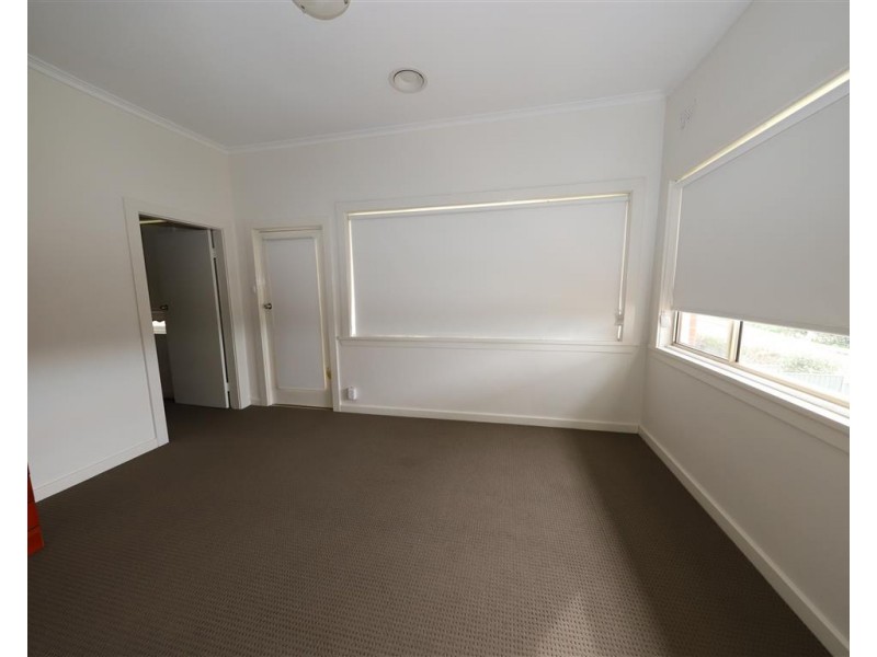 73 Lambie Street, Tumut NSW 2720