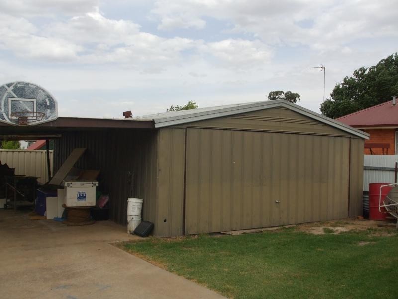 52 Herbert Street, Tumut NSW 2720