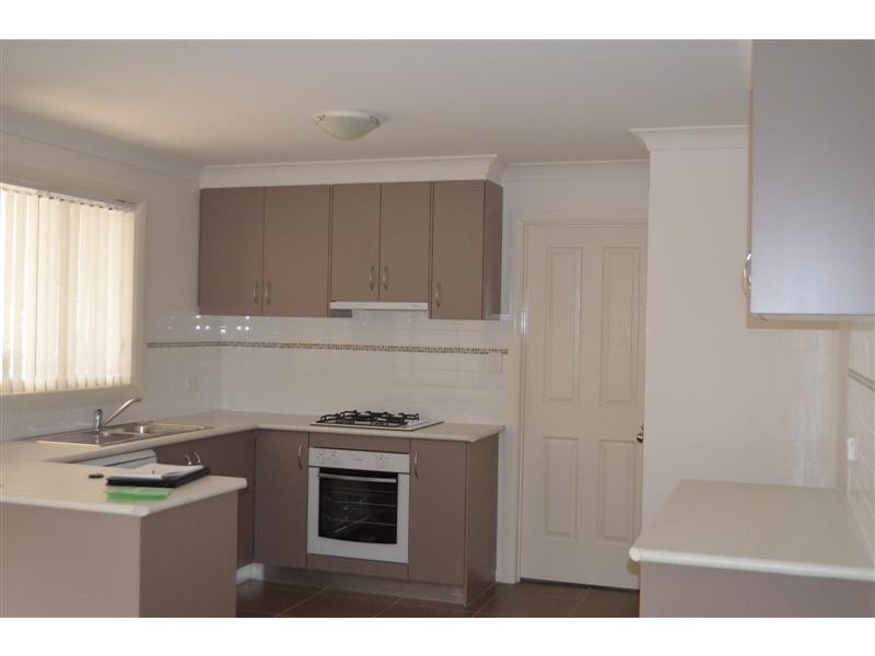 18 Booral Ave, Tumut NSW 2720