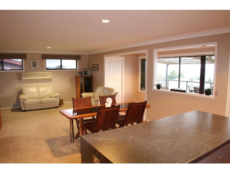 24 Lambie Street, Tumut NSW 2720