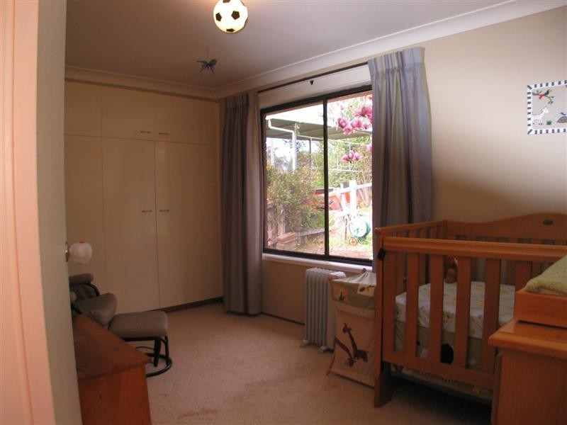 24 Lambie Street, Tumut NSW 2720