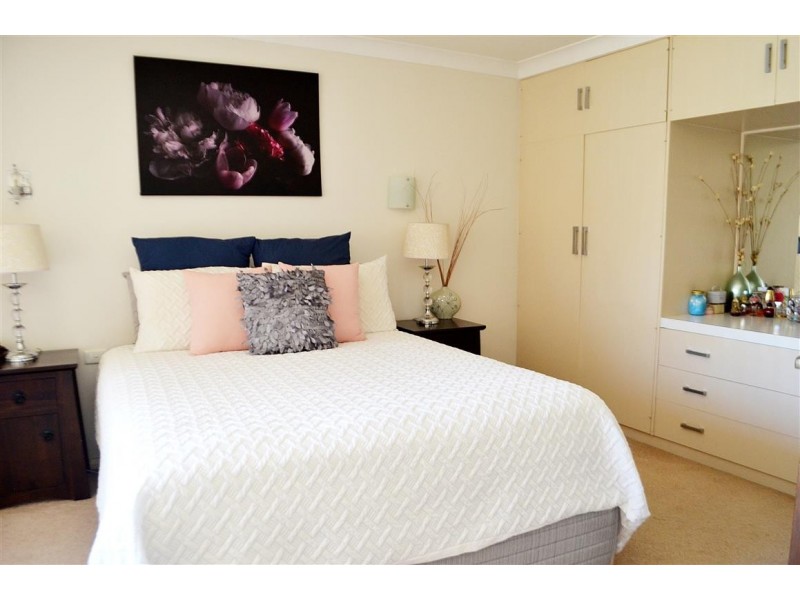 221 Capper Street, Tumut NSW 2720