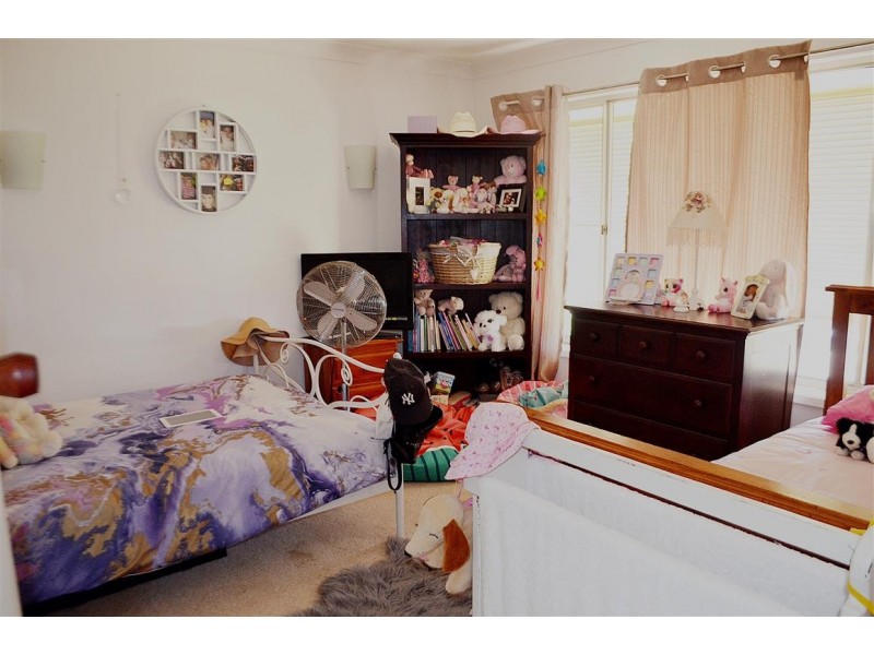 221 Capper Street, Tumut NSW 2720